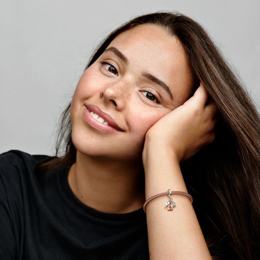 anahtar asma kilit ve kalp üçlü sallantılı çekicilik 82N8H182 Pandora iki ton