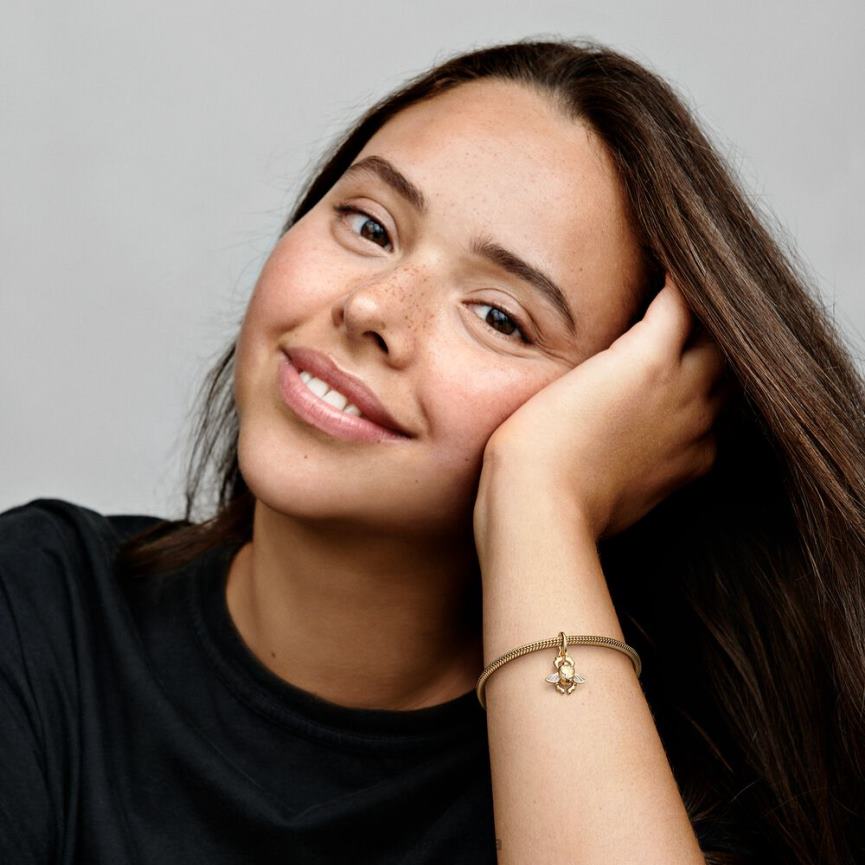 disney aladdin bok böceği böceği sarkan çekicilik 82N8H295 Pandora altın kaplama