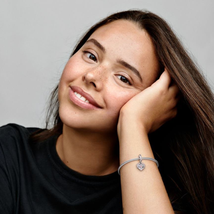 kalp ve anne sarkan çekicilik 82N8H179 Pandora som gümüş