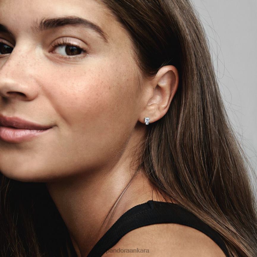 ışıltılı yuvarlak ve kare küpeler 82N8H923 Pandora som gümüş